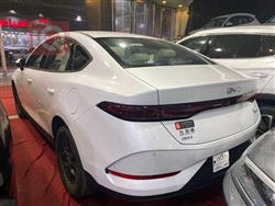 بی وای دی Qin Plus